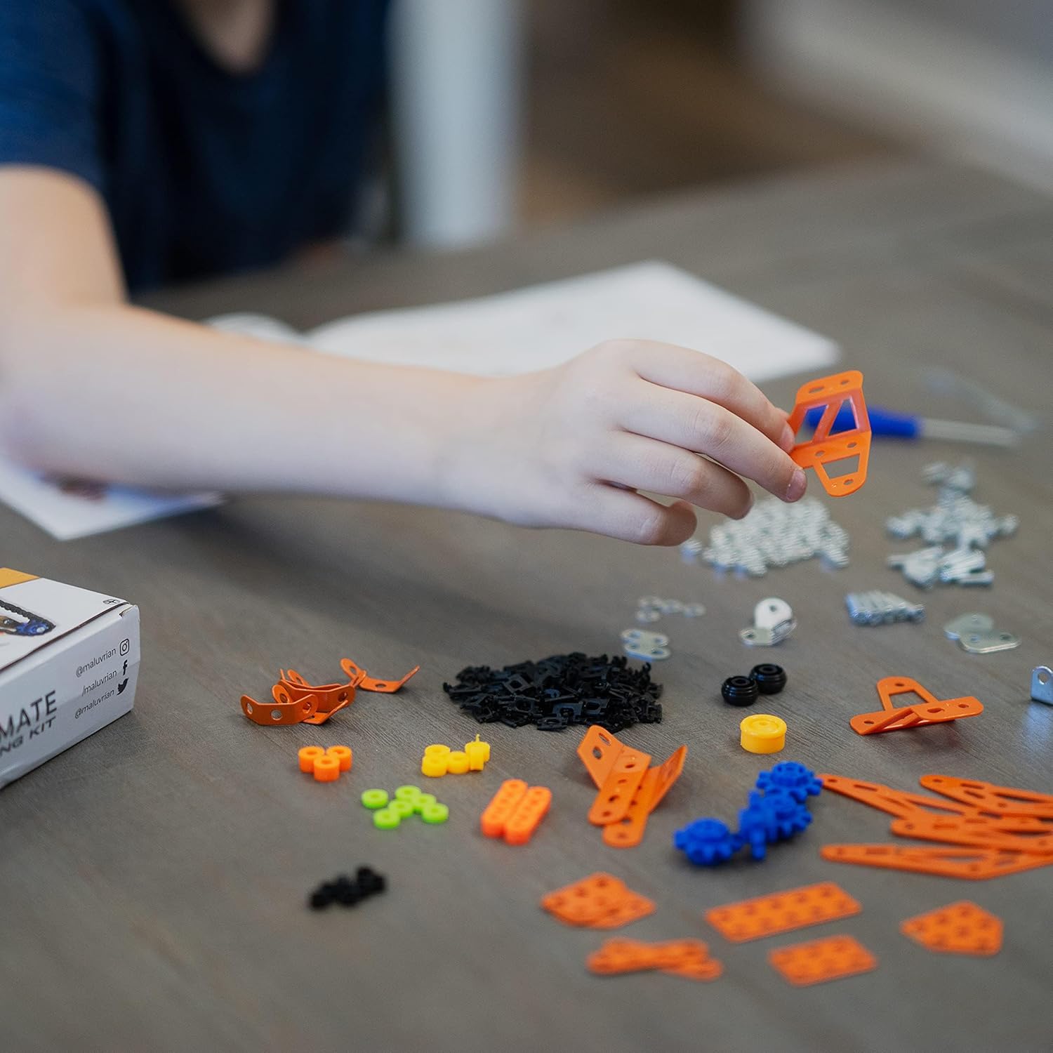 Erector Set for Boys & Girls - Metal Model Kits for Adults, Teens & Advanced Kids - Stem Toys - Build A Robot or Excavator - Educational & Engineering Toys - Building Kit | 389 pcs - Image 3