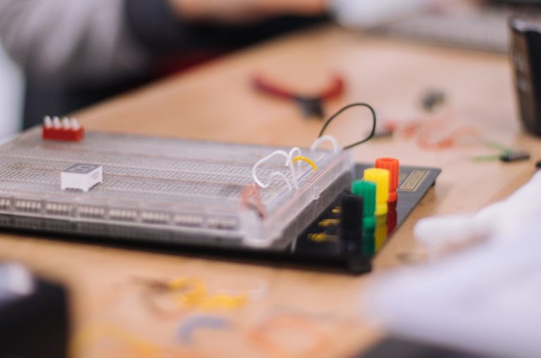 What to Look for When Buying an Educational STEM Kit